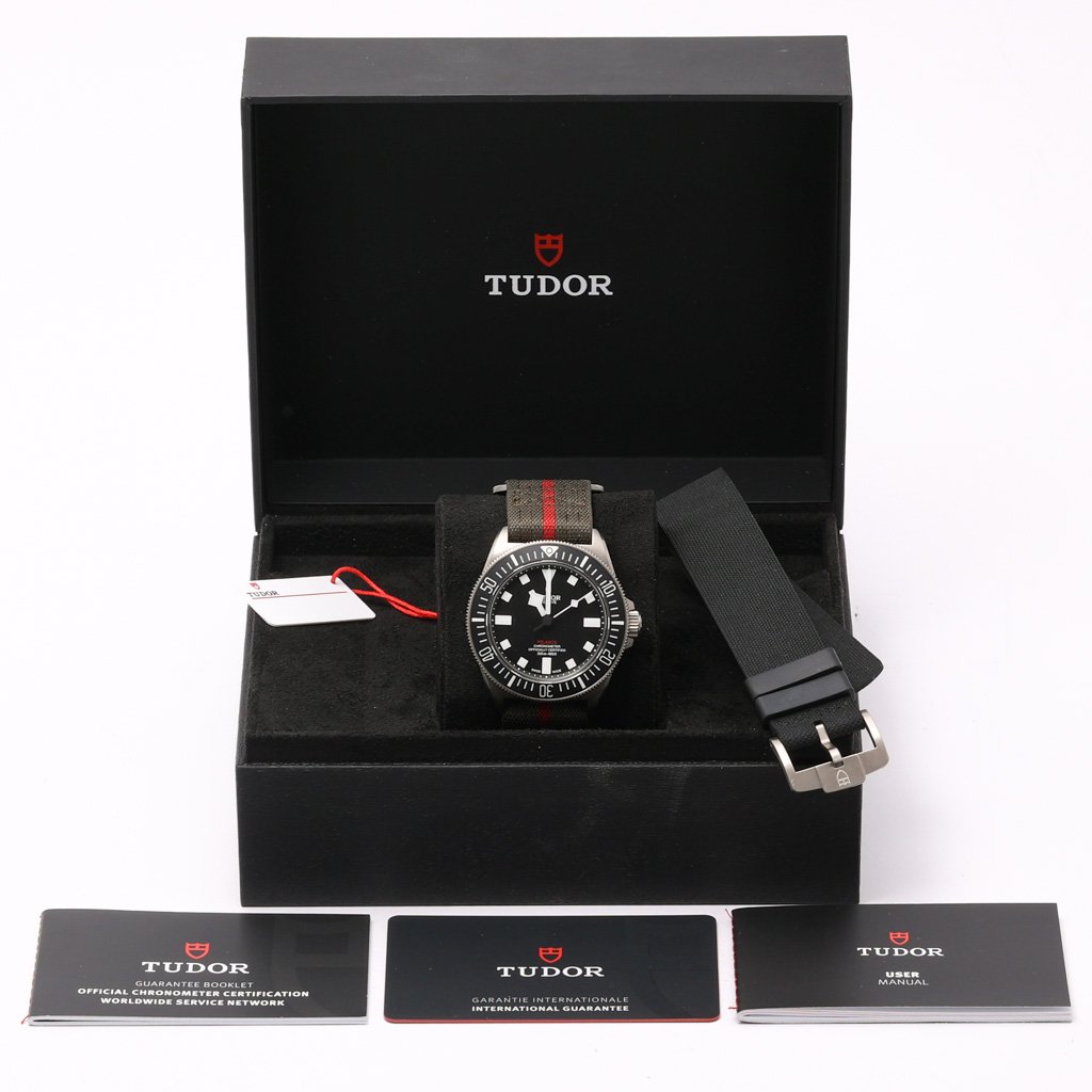 TUDOR PELAGOS - 25717N - Watch - 42mm 215f51f8-776c-43b0-83b5-8ff3497d31d5.jpg