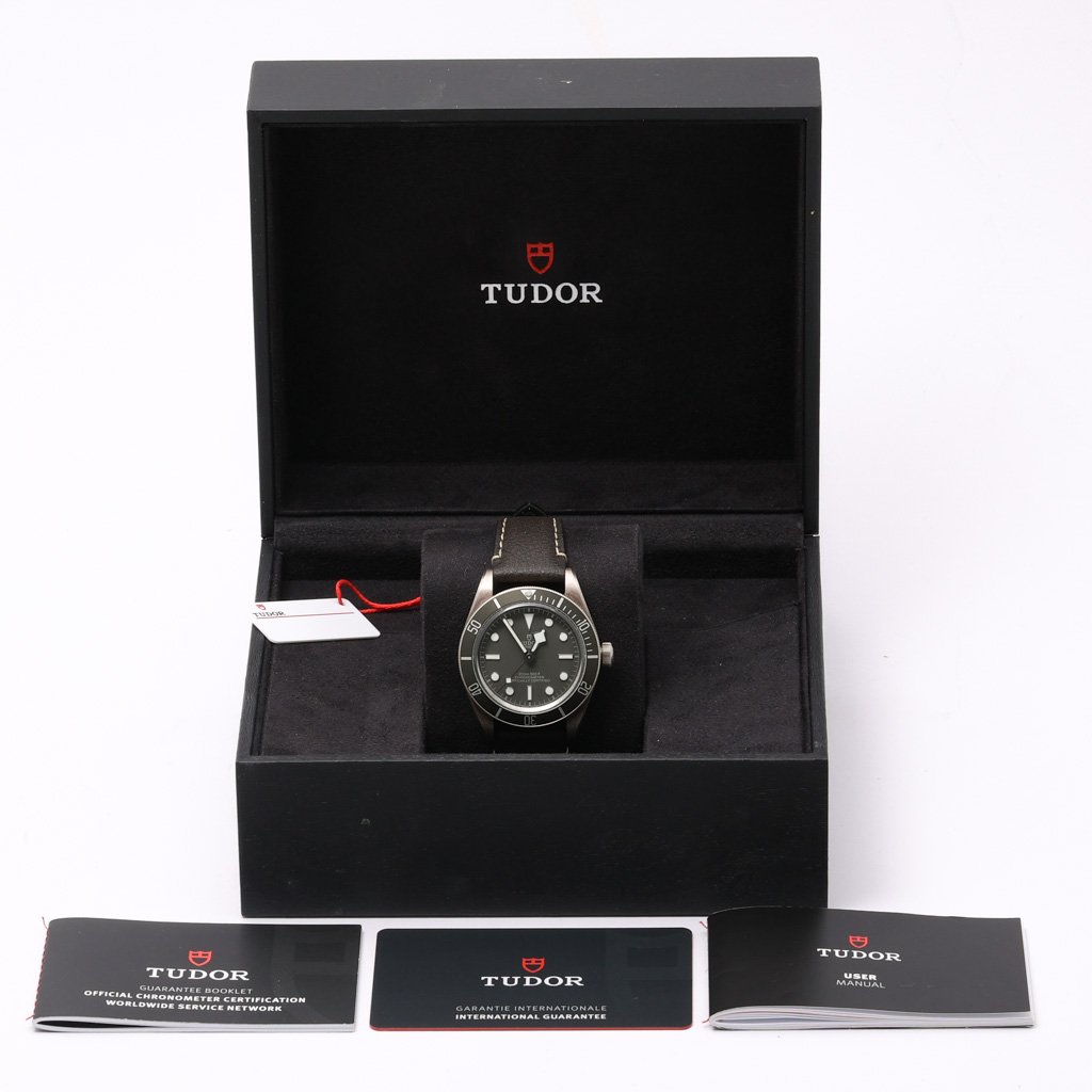 TUDOR BLACK BAY 58 925 - 79010SG - Watch - 39mm 85fff098-1968-494e-b3fd-baeccf7f425e.jpg