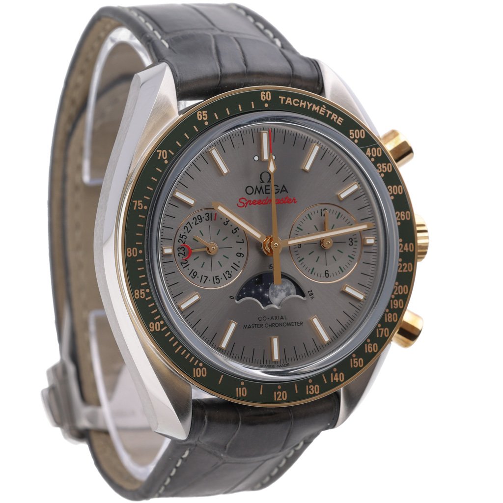 OMEGA SPEEDMASTER MOONPHASE - 304.23.44.52.06.001 - Watch - 44.2mm 8c2506f6-186d-4299-a9ba-017c1c864b7d.jpg