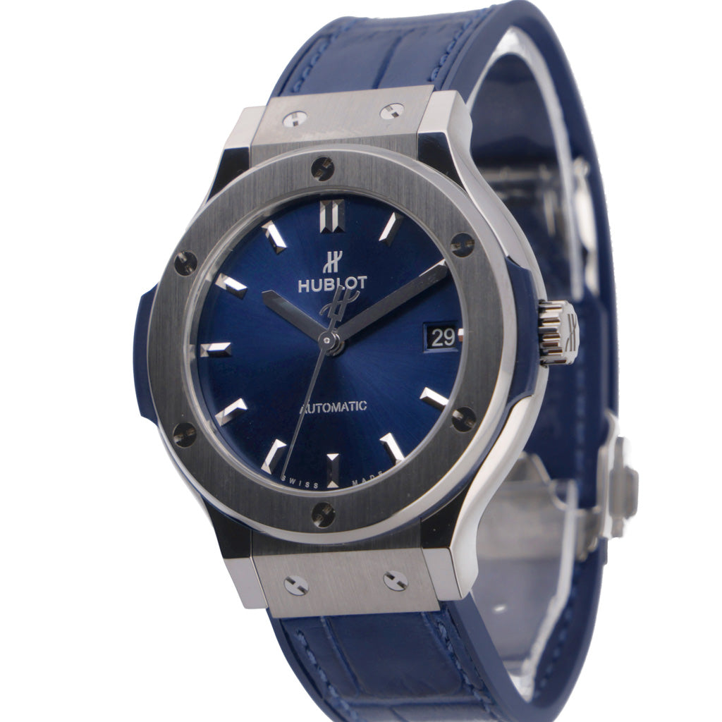 HUBLOT CLASSIC FUSION - 565.NX.7170.LR - Watch - 38mm a0cd4bdb-47cd-4ca5-9345-6f56734b1a1a.jpg