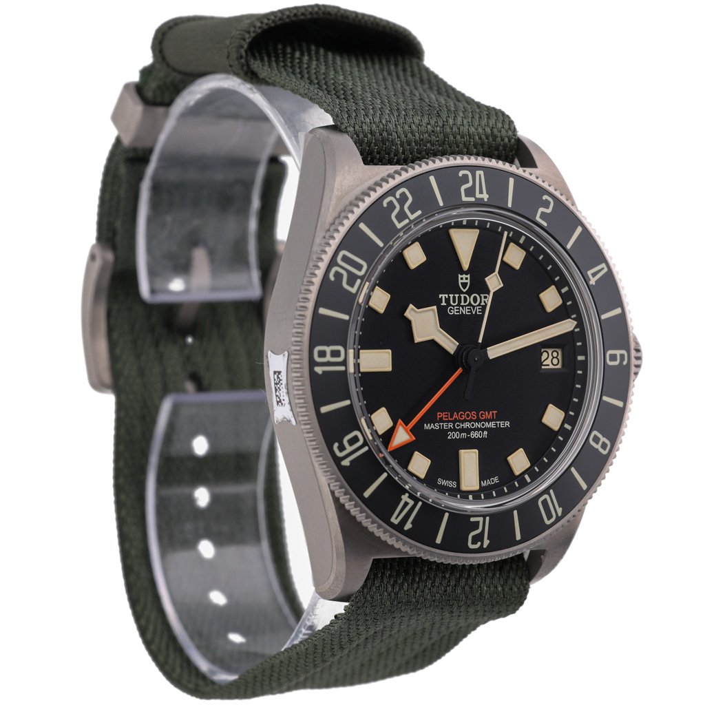 TUDOR PELAGOS FXD GMT - 2542G247NU - Watch - 42mm ae0937e3-3b96-44e6-9532-db25ce3e219f.jpg