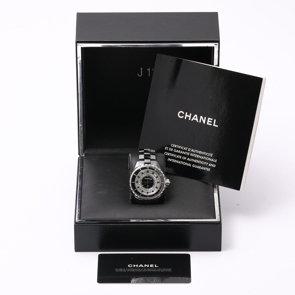 CHANEL J12 - H2610 - Watch - 38mm edc0a986-12e7-44cd-ba21-8476c8e7aec2.jpg