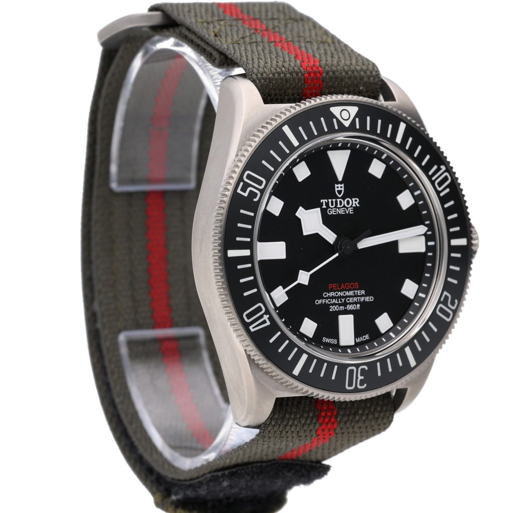 TUDOR PELAGOS - 25717N - Watch - 42mm f08eb06b-aa3d-44e1-a7bc-98b4a37dc3d2.jpg