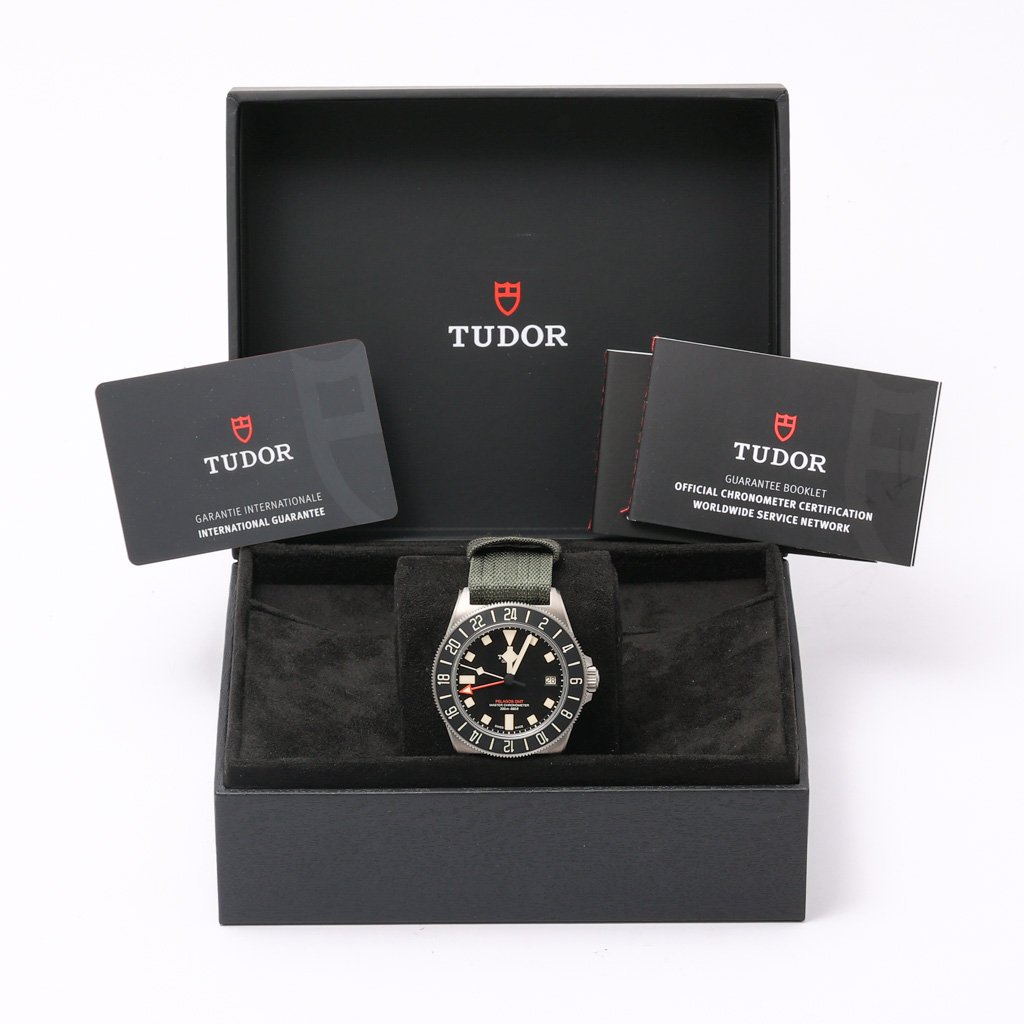 TUDOR PELAGOS FXD GMT - 2542G247NU - Watch - 42mm f0951607-e4fc-467b-a894-1cd904720ddb.jpg