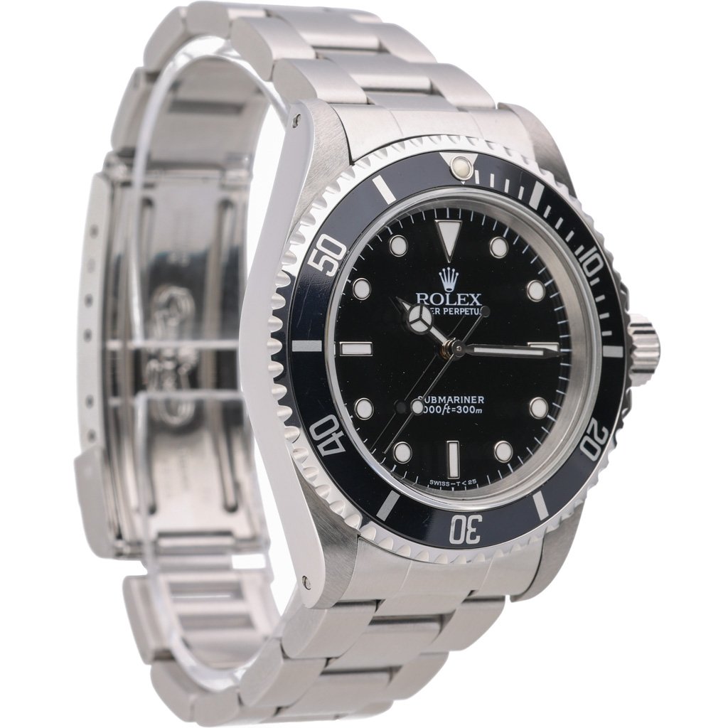 ROLEX SUBMARINER  - 14060 - Watch - 40mm ff377ce4-fdb9-4f87-8b39-0a73d825f2bd.jpg